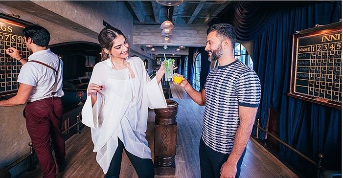 Anand Sonam Ahuja Surprises Sonam Kapoor Ahuja