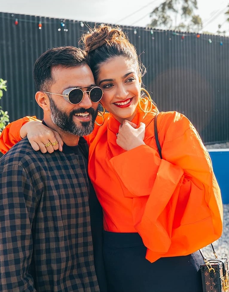 Anand Sonam Ahuja Surprises Sonam Kapoor Ahuja