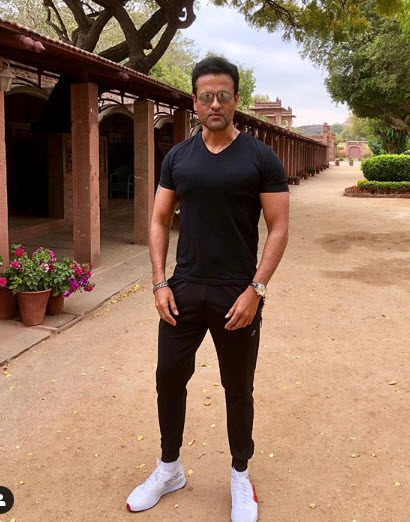 Rohit Roy And Manasi Joshi