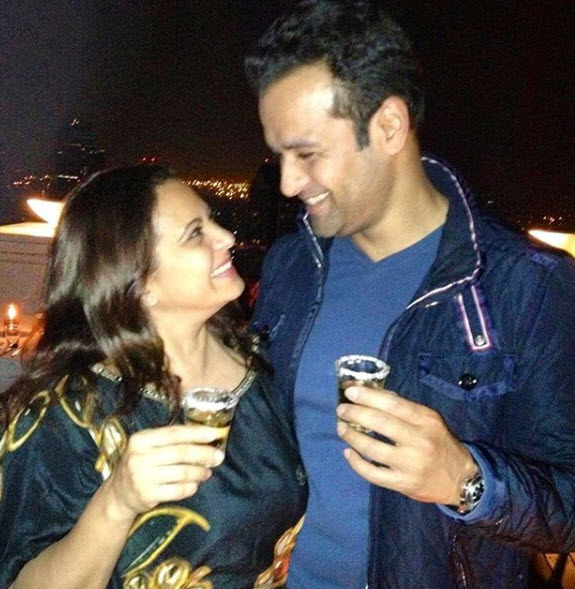 Rohit Roy And Manasi Joshi