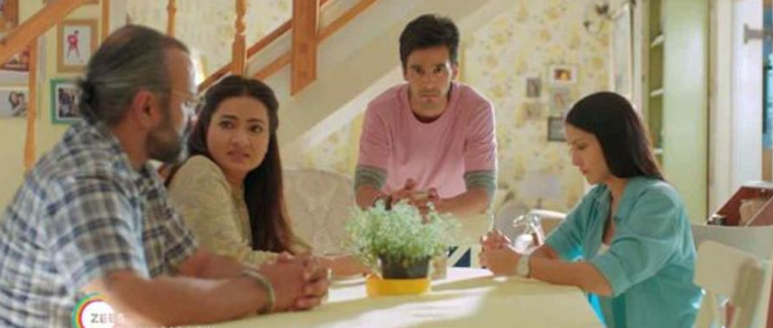 Sunny Leone reel life parents