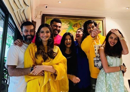 Sonam Kapoor and all siblings