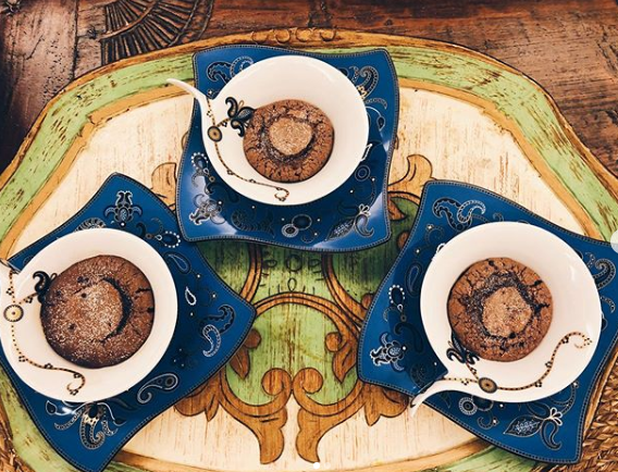 Aarav Bhatia cooks meal for Akshay and Twinkle