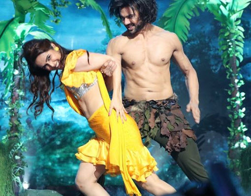 Vishal and Madhurima during their perfirmance