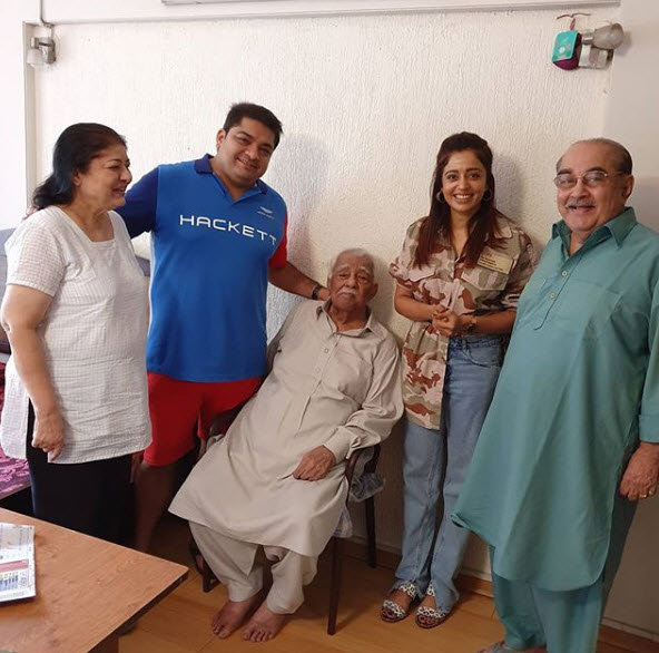 nehha with shardul family