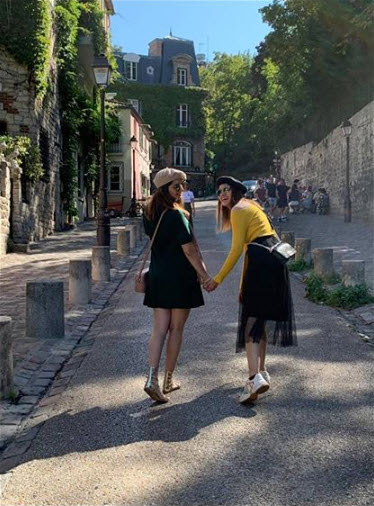 Anam Mirza and Sania Mirza