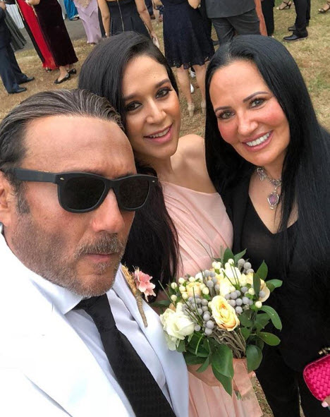 krishna , jackie and ayesha shroff