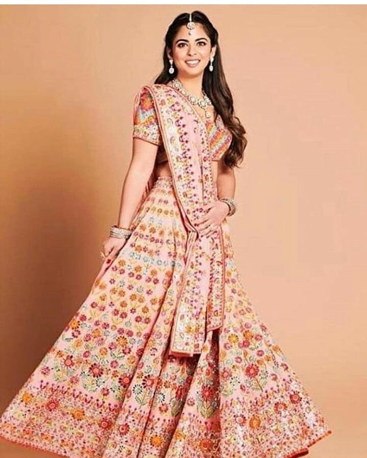 Isha Ambani Piramal Navratri lehenga looks