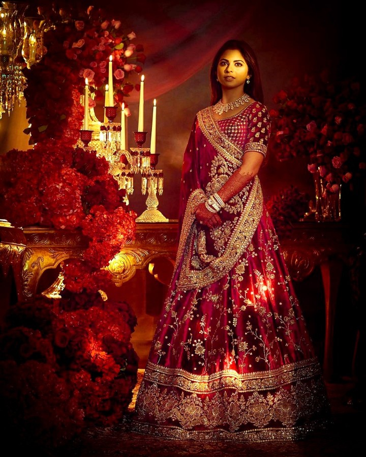 Isha Ambani Piramal Navratri lehenga looks
