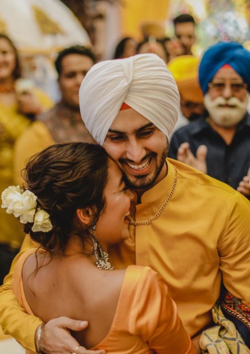 Neha Kakkar and Rohanpreet SIngh 