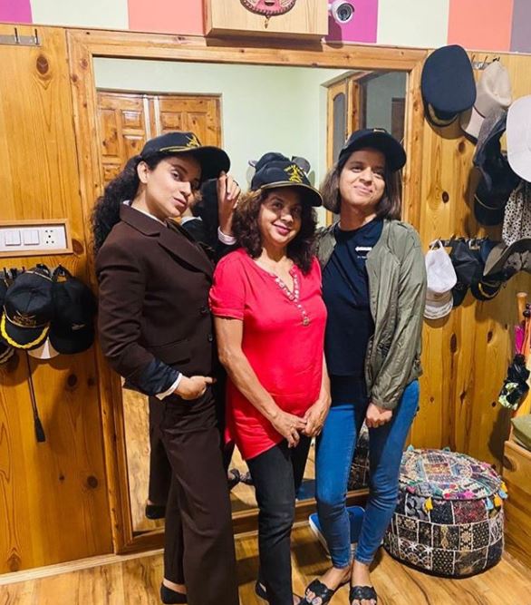 Kangana Ranaut and Rangoli Chandel