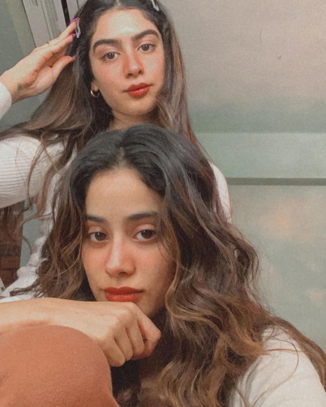 Janhvi Kapoor and Khushi Kapoor