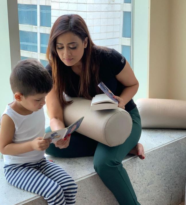 Shweta Tiwari with her son