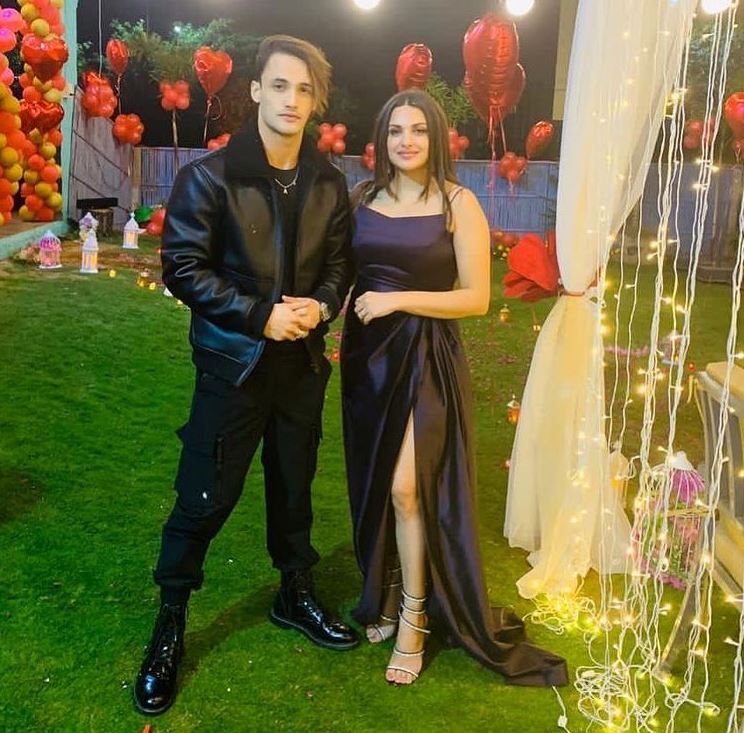 Himanshi Khurana and Asim Riaz