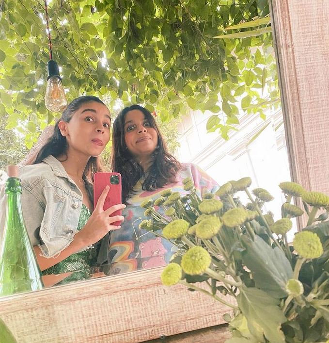 Alia Bhatt and Shaheen Bhatt