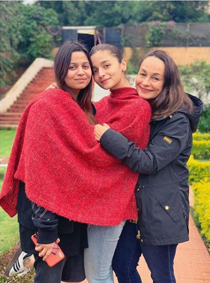 alia bhatt and shaheen bhatt and soni razdan