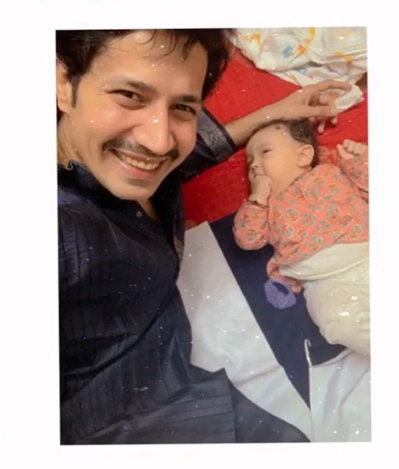 Sumeet Vyas with his baby boy