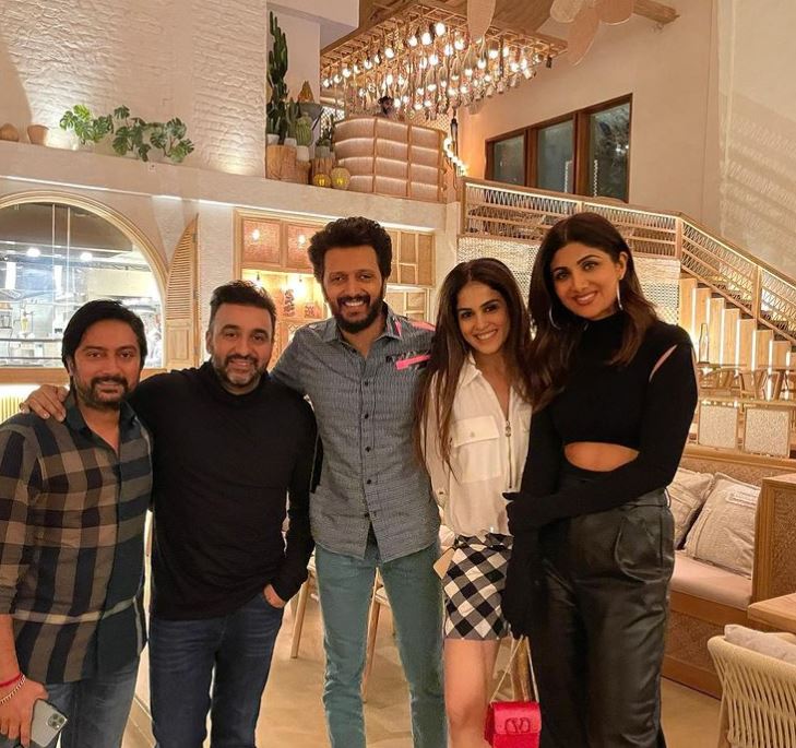 Shilpa Shetty Kundra, Raj Kundra, Riteish Deshmukh and Genelia Deshmukh