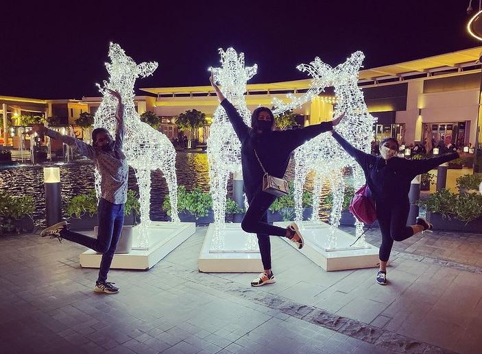 Sushmita Sen with her daughters