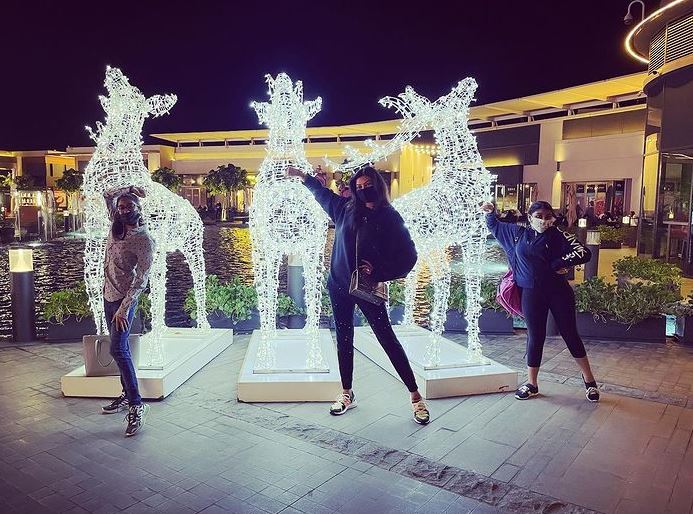 Sushmita Sen with her daughters