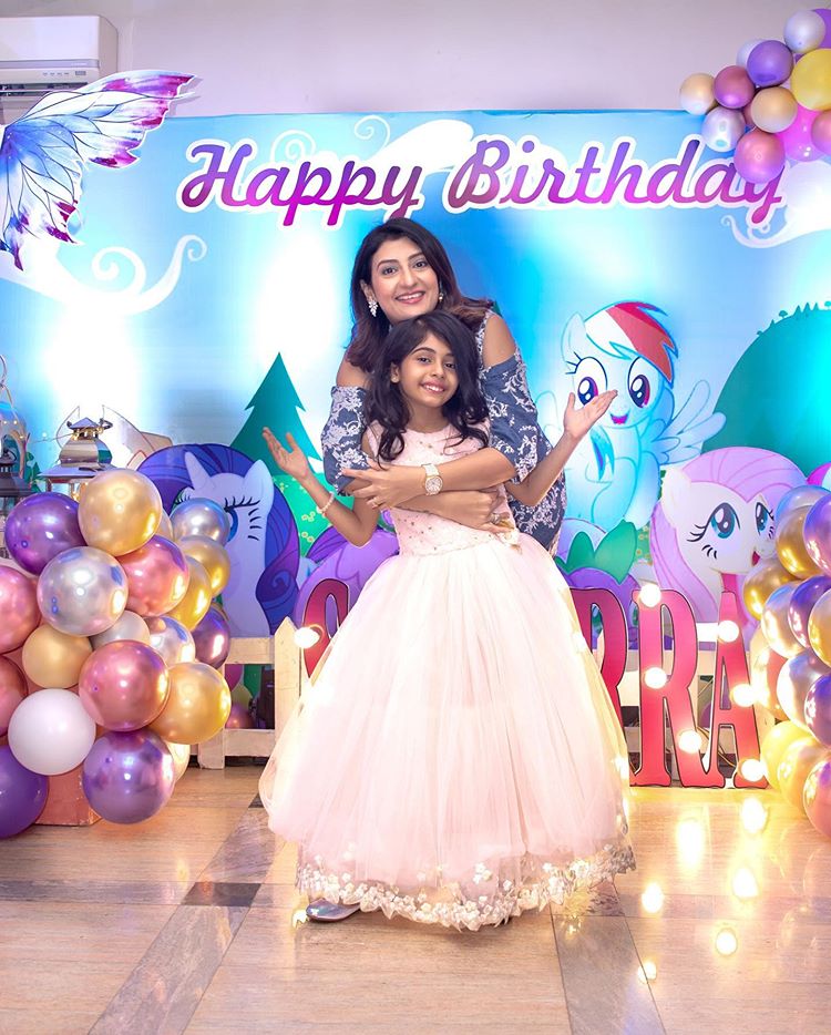 Juhi Parmar and Samairra