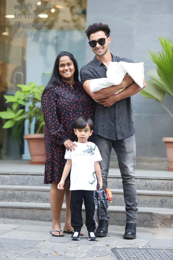Arpita Khan Sharma, Aayush Sharma, Ahil Sharma and Ayat Sharma