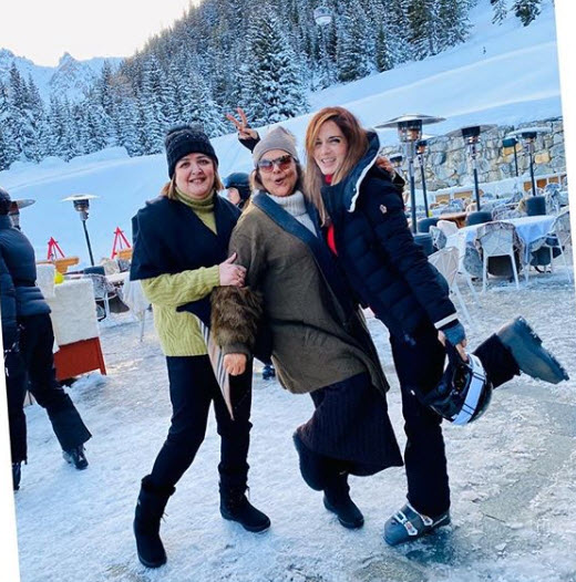 sussanne khan and hrithik roshan vacation