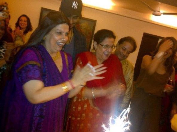 mona kapoor and anshula kapoor