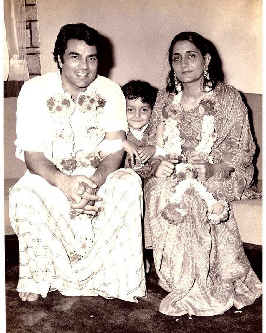 Dharmendras First Wife, Prakash Kaur Turns A Year Older, Sunny Deol And Bobby Deol Pen Their Wishes image pic picture