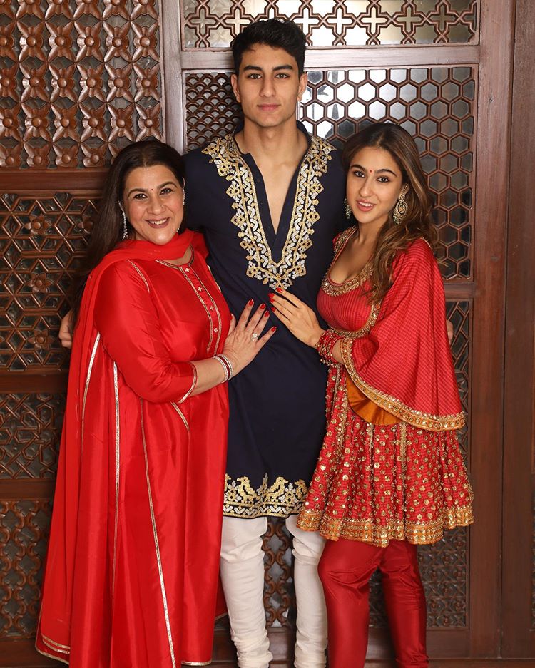 Amrita Singh, Sara Ali Khan and Ibrahim Ali Khan