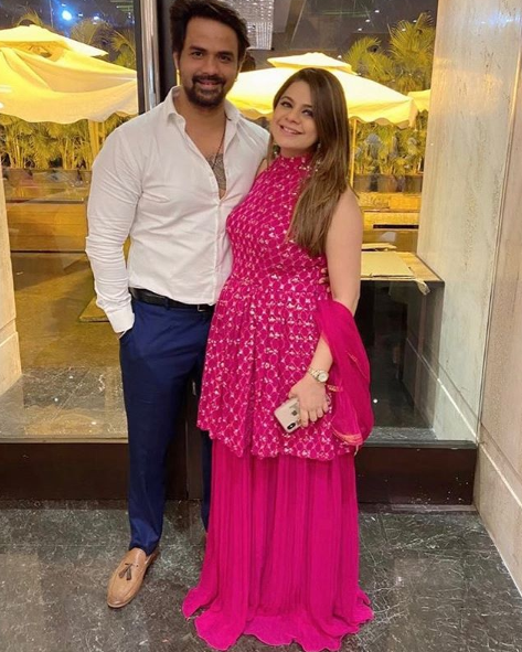 Rucha Gujarathi and Vishal Jaiswal