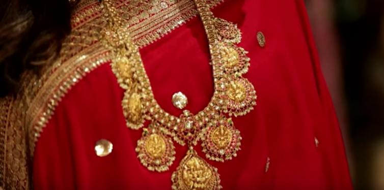 Sabyasachi Band Baja Bride