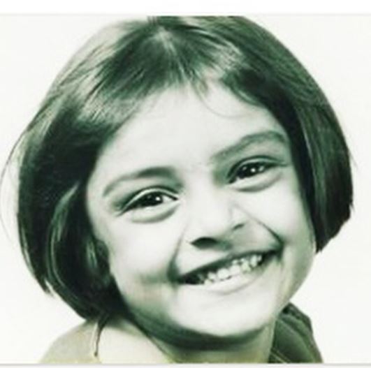 Mahesh Manjrekar daughter