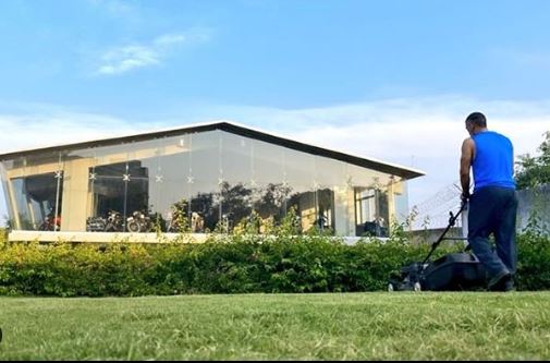 MS Dhoni cleaning Lawn