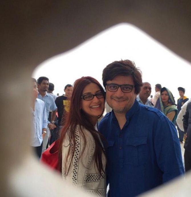 Sonali Bendre and Goldie Behl