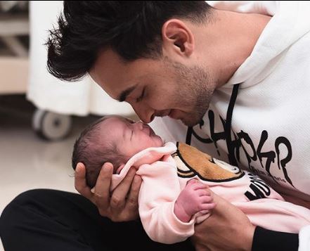 Aayush Sharma and daughter Ayat