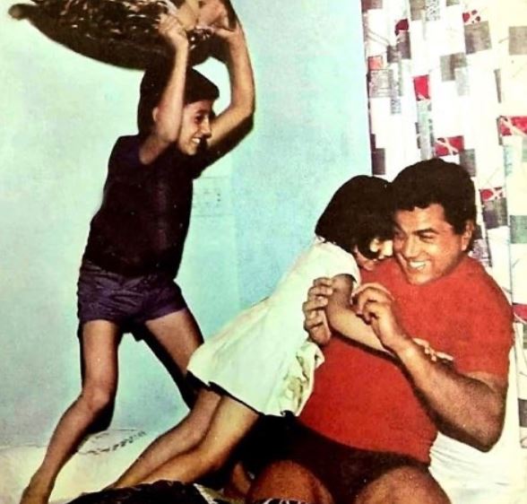 Sunny Deol dharmendra bobby deol