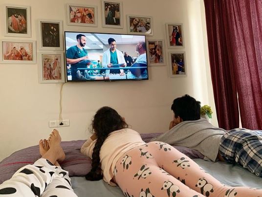 Kamya Panjabi with kids