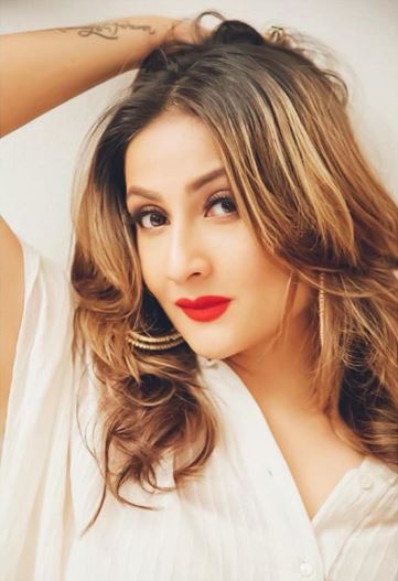 Urvashi Dholakia