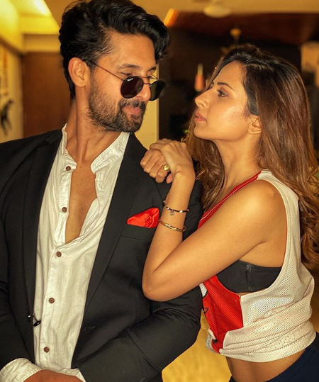 Ravi Dubey and Sargun Mehta