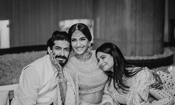 Sonam Kapoor Rhea Kapoor Harshvardhan Kapoor