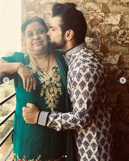 Rithvik Dhanjani mother