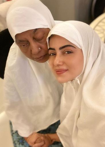 Sana Khan Mother