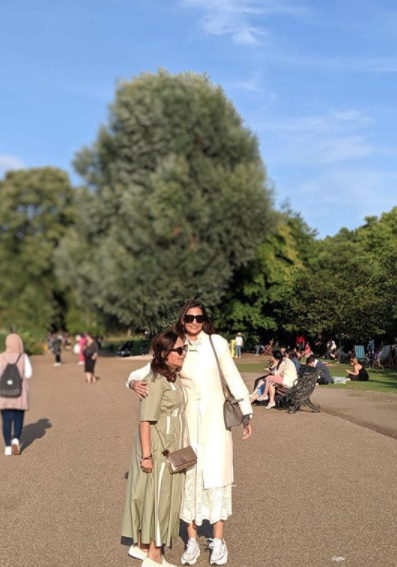 Priya Ahuja and Sonam Kapoor Ahuja