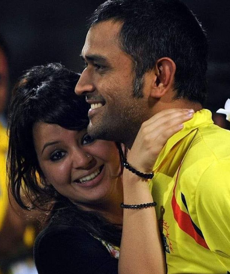 Mahendra Singh Dhoni and Sakshi dhoni