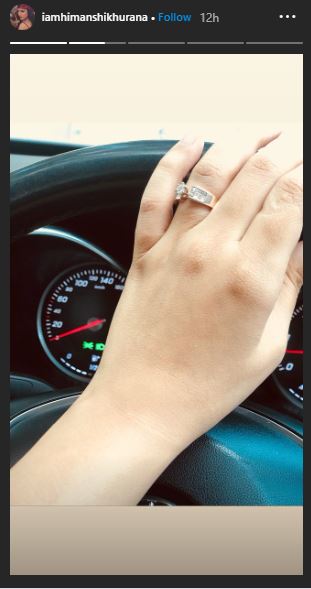 Himanshi Khurrana Diamond Ring