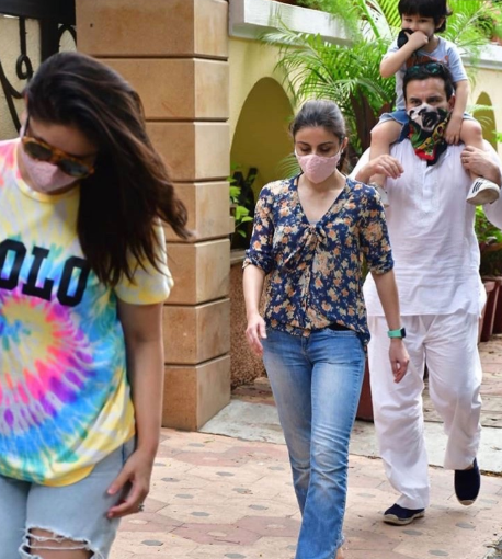 Kareena Kapoor Khan, Saif Ali Khan, Tim and Soha Ali Khan