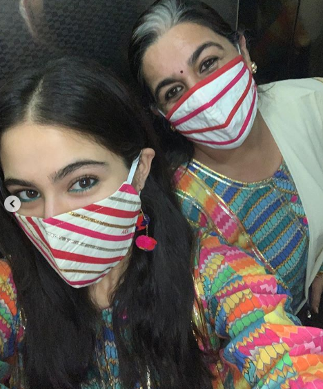 Sara Ali Khan and Amrita Singh 