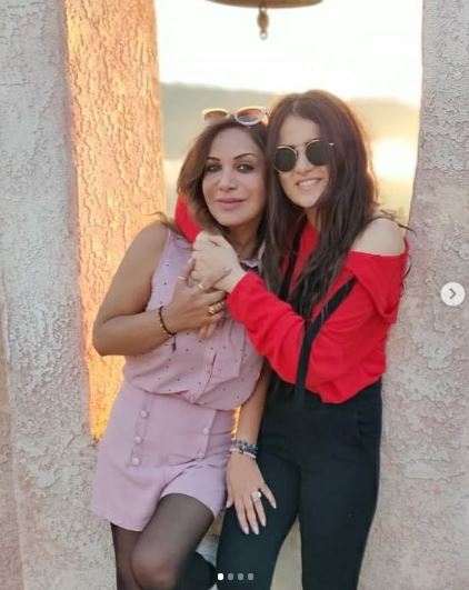 Radhika Madan with mom