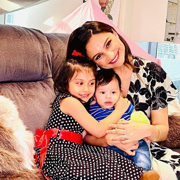 Dimpy Ganguly Roy, Reanna Roy and Aryaan Roy